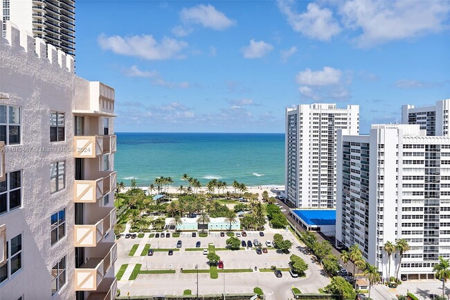 Building Photo - 1865 S Ocean Dr