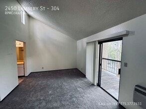Building Photo - 2450 Lymbery St