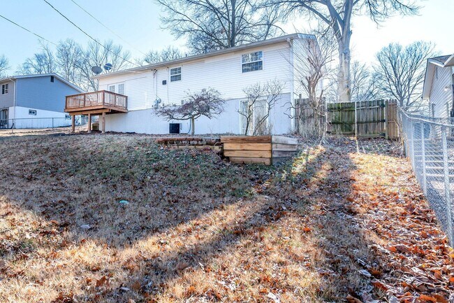 Foto del edificio - 3633 Shores Dr