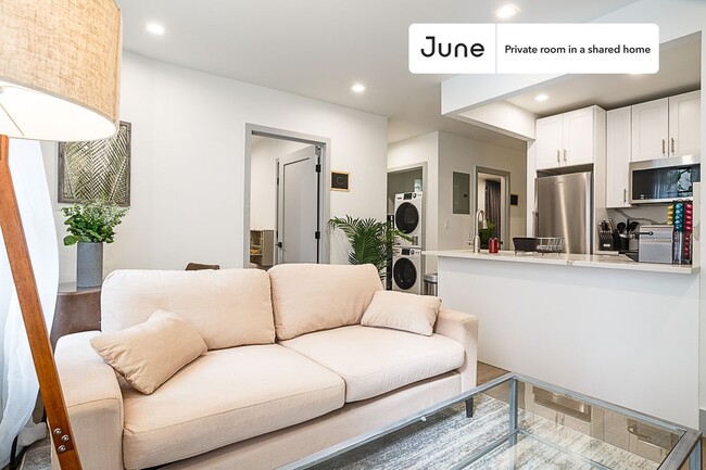 Foto del edificio - Room in Shared 3 bed/2 bath home