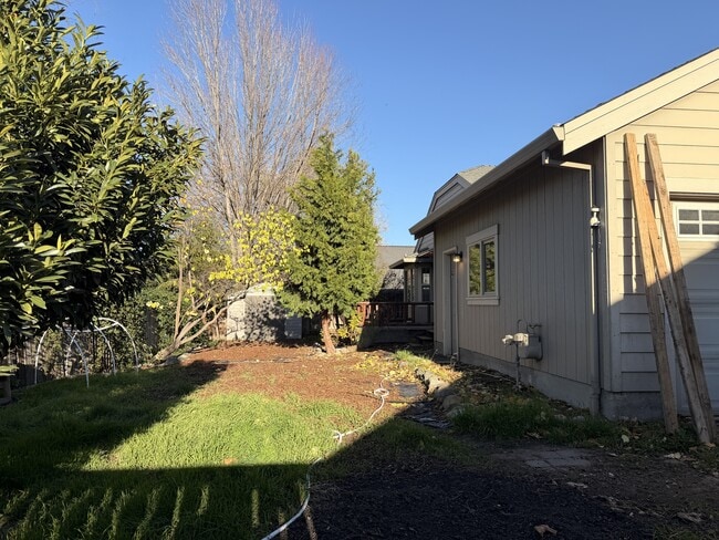 Building Photo - 164 Graham Way