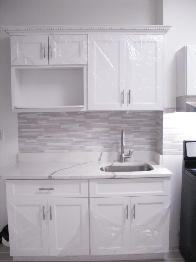 Microwave designated nook - 660 Onderdonk Ave
