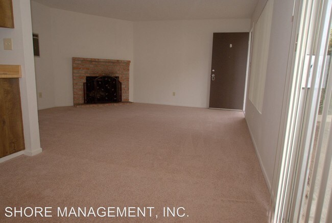 Building Photo - 1445 Chalcedony St