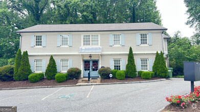 Building Photo - 426 W Highland Ave