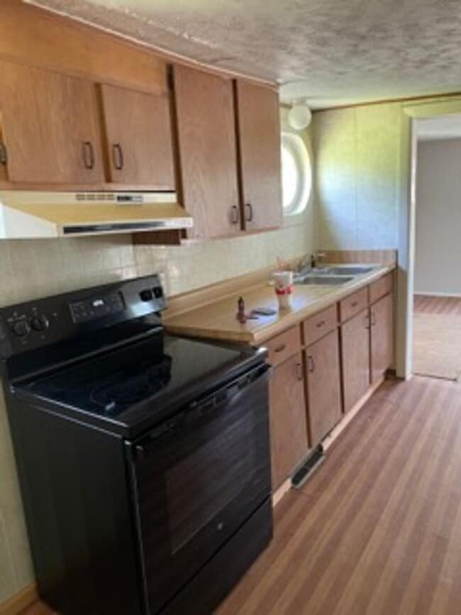 Building Photo - Available Home for Rent