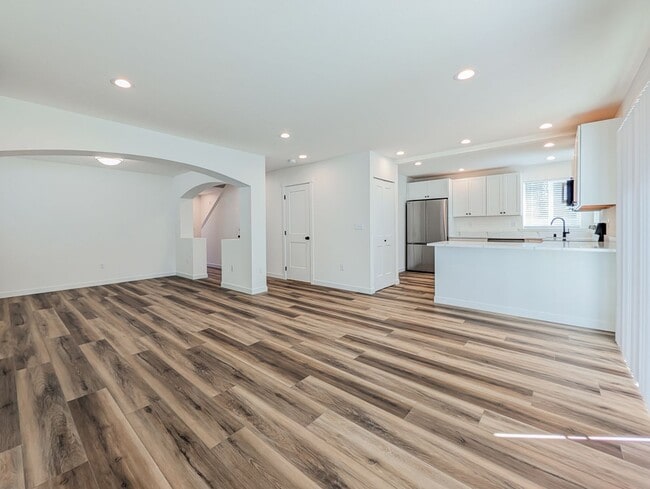 Building Photo - 1625 114th St NE