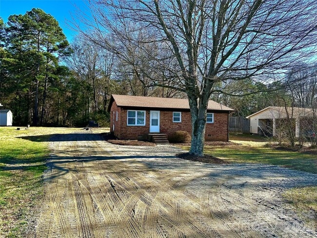 Foto del edificio - 2121 Charlotte Hwy