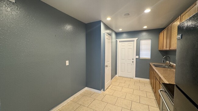 Foto del edificio - 1054 Maynard St