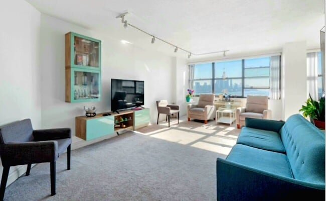 Foto del edificio - 7000 Kennedy Blvd E