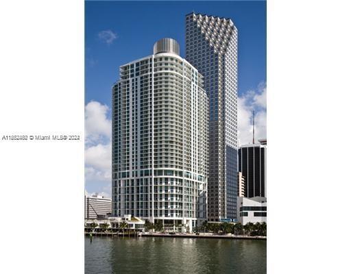 Primary Photo - 300 S Biscayne Blvd