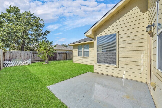 Foto del edificio - 7414 Compass Rose Dr