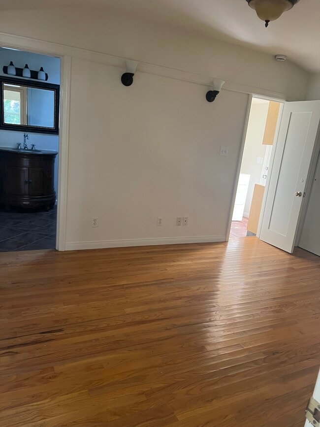 Building Photo - 1026 Glendon Ct