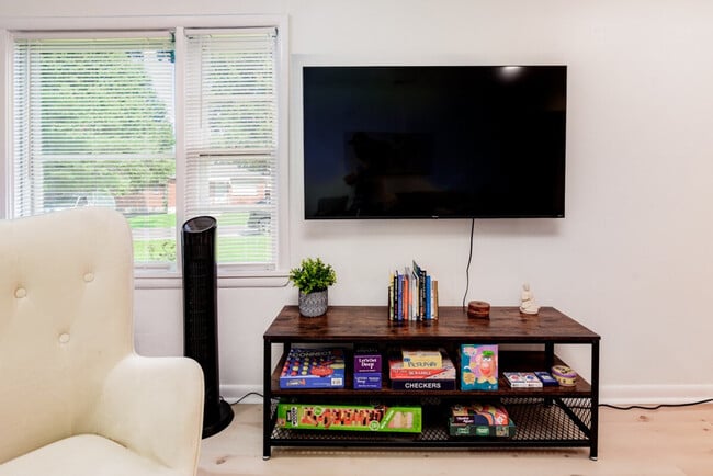 Foto del edificio - 4421 Picajune Ave