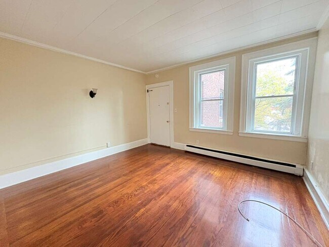 Foto del edificio - 703 Howard Ave