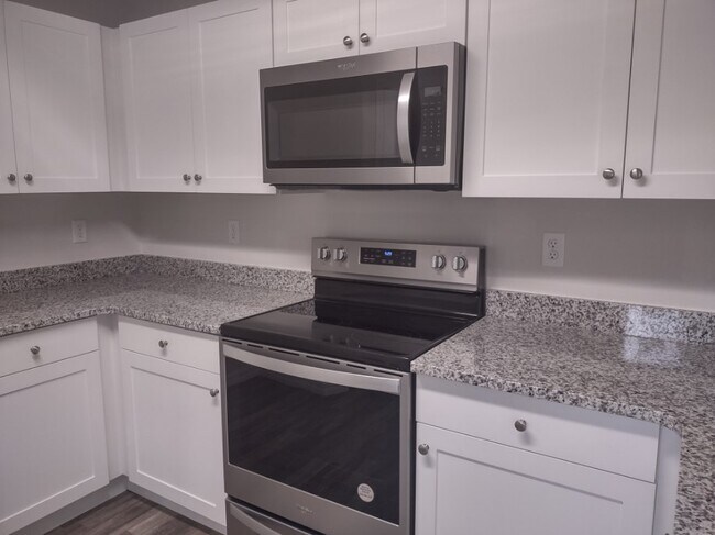 Foto del edificio - 6248 N Chestnut Terrace