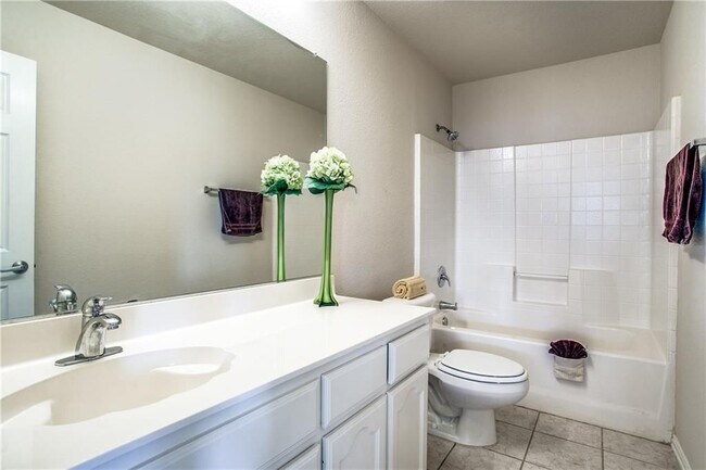 Building Photo - 2856 Spotted Owl Dr