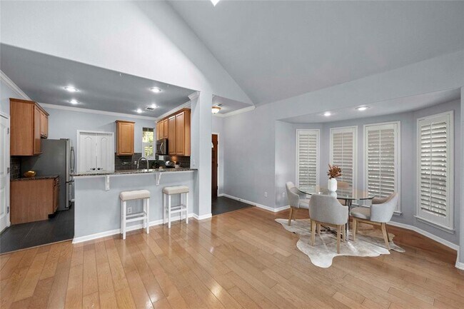 Foto del edificio - 6704 Menchaca Rd