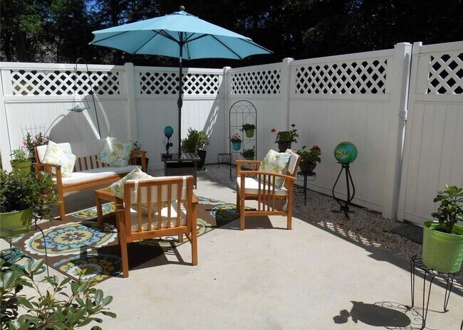 Foto del edificio - 110 Barnhardt Loop