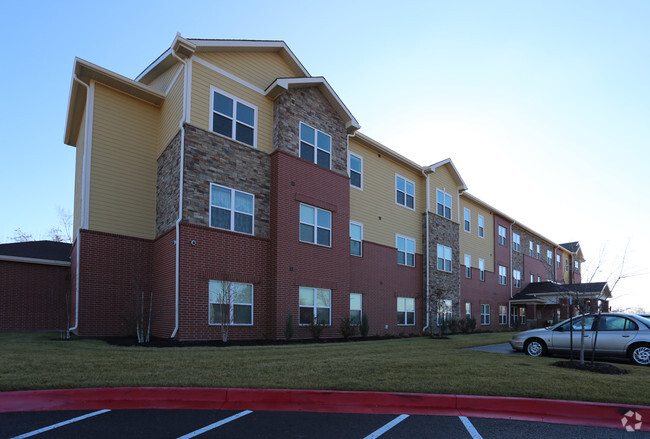 Building Photo - Parallel Senior Villas