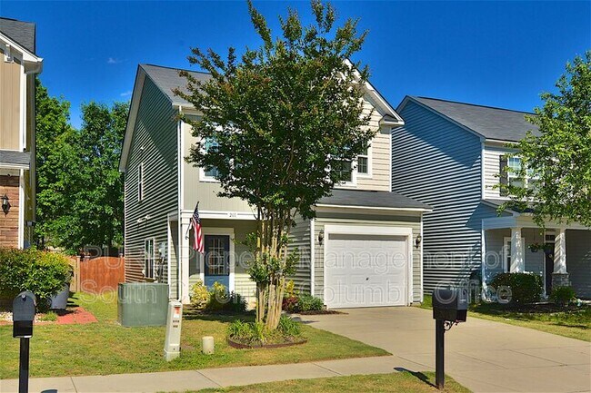 Building Photo - 201 Autumn Stroll Ct