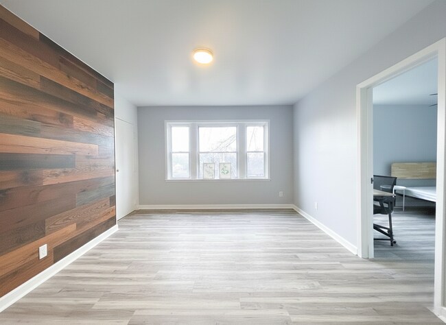 Foto del edificio - 5737 Hobart St