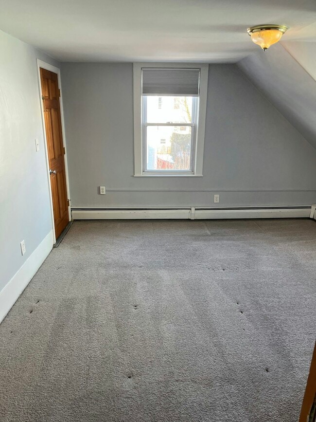 Photo - 18 Roundy St Apartment