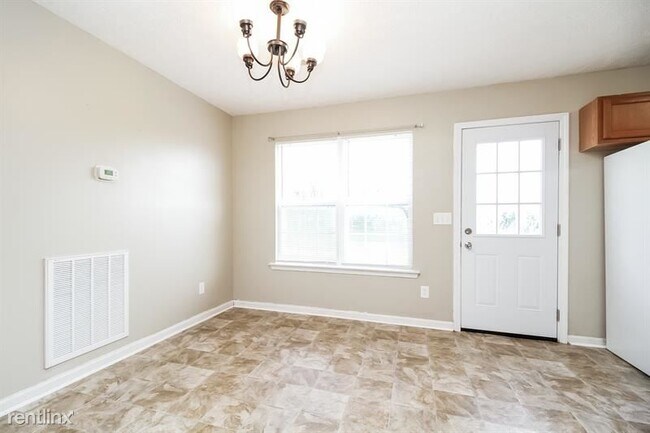 Foto del edificio - 3 br, 2 bath House - 113 East McGuire Street