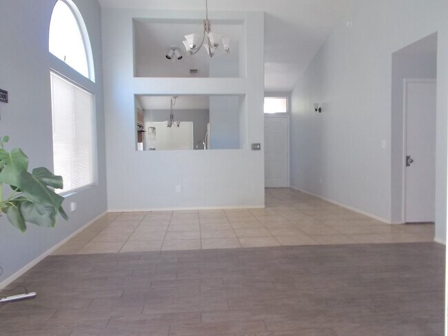 Building Photo - Beautiful 1-Story Home Near Desert Shores ...