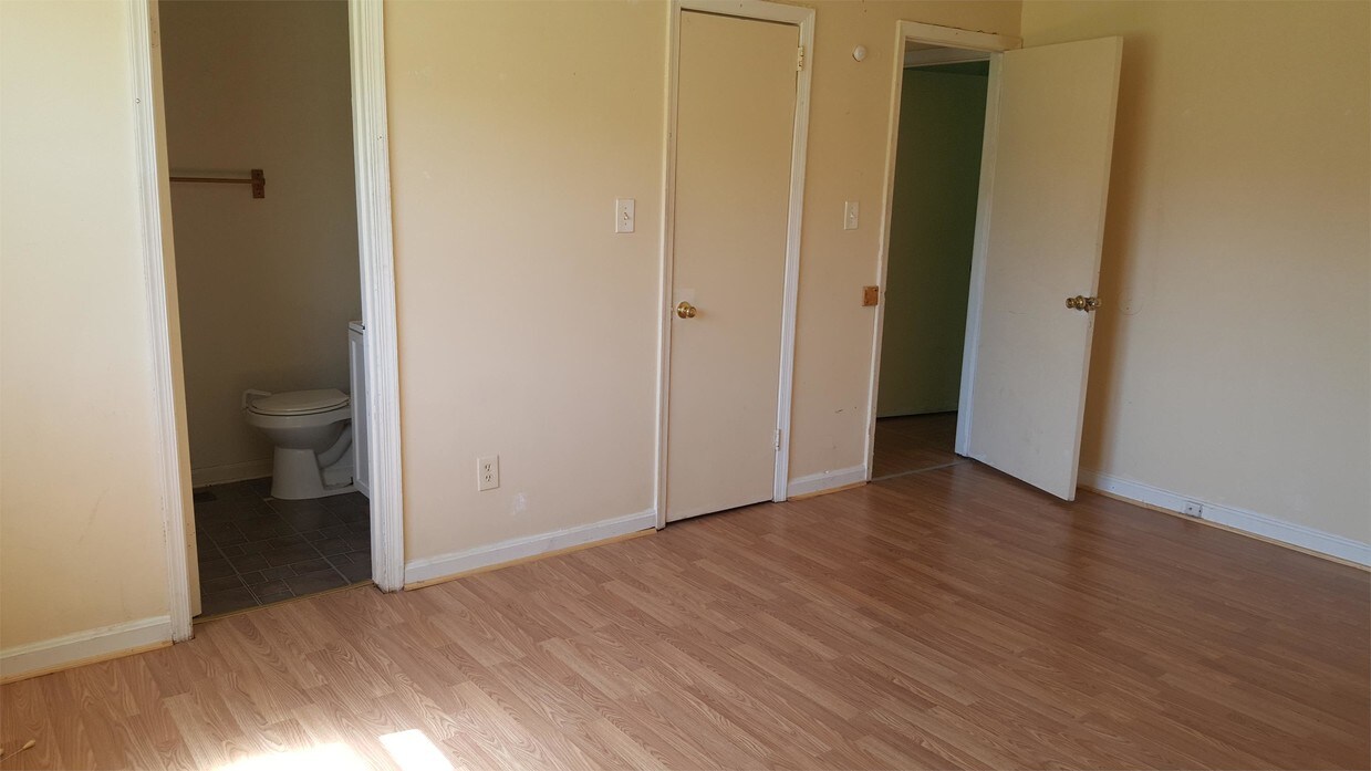 Building Photo - 6442 Applecross Ave