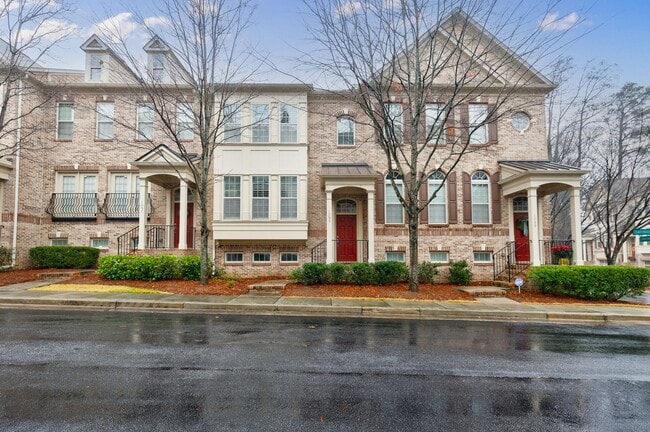 Photo - 1095 E Paces Ln Townhome