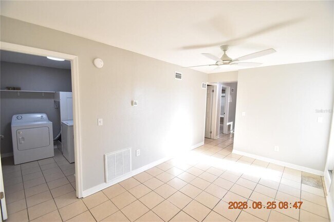 Foto del edificio - 1254 Grove St