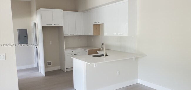 Building Photo - 17020 SW 104th Ave