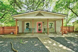 Building Photo - 1504 Robert Weaver Ave