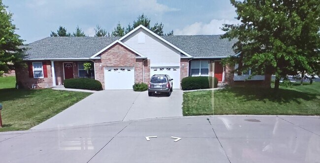 Front Right Unit - 1306 Rachael Ln