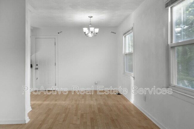 Building Photo - 905 Tifton St