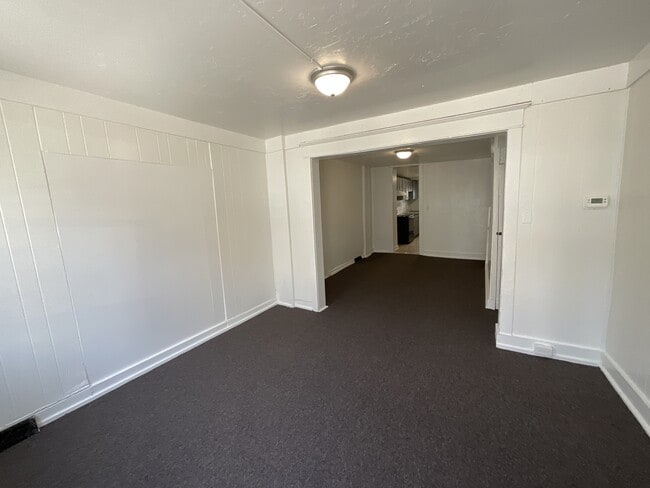 Foto del edificio - 443 S Duke St