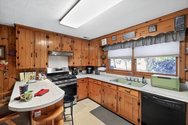 Foto del edificio - 3525 E Ridge Rd