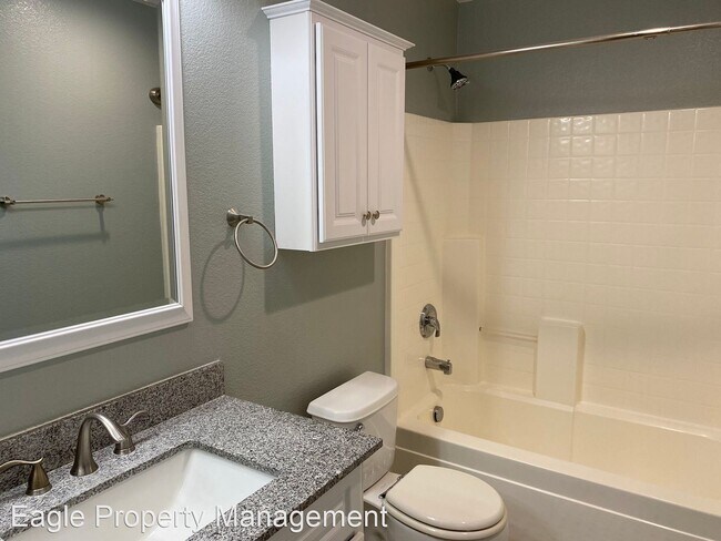 Building Photo - 4 br, 3 bath House - 9920 Trapani Way