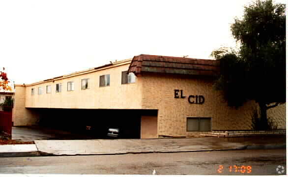 Building Photo - El Cid