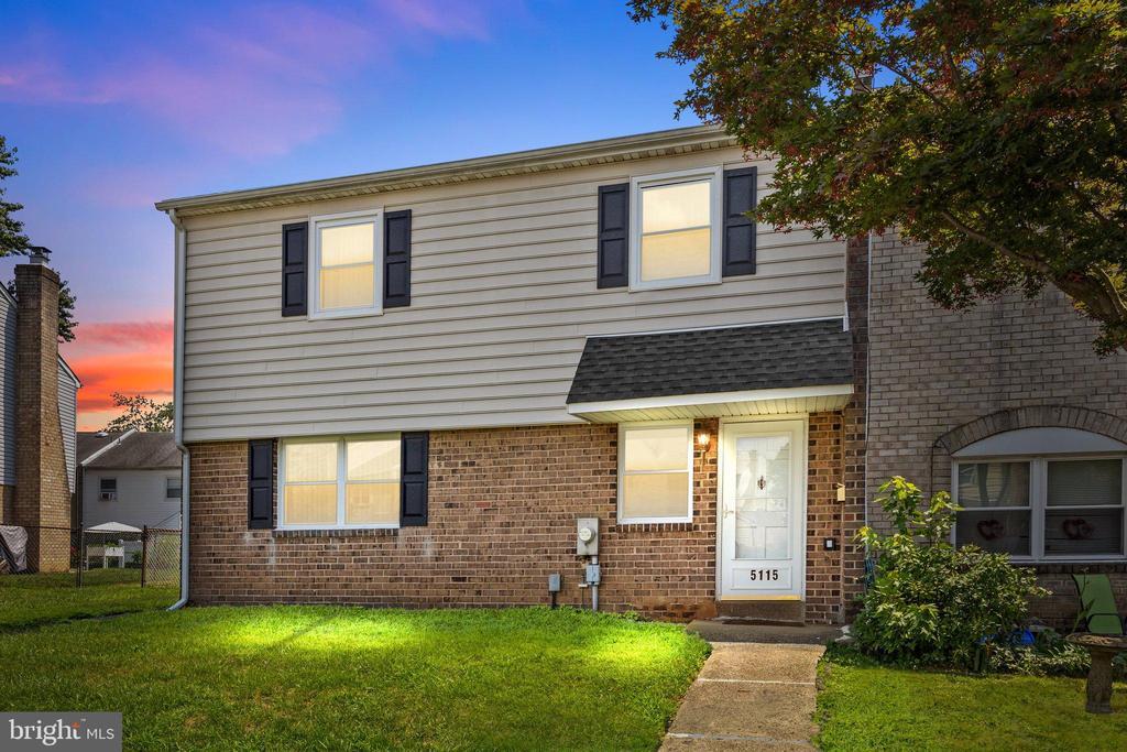 Foto principal - 5115 Bay Rd