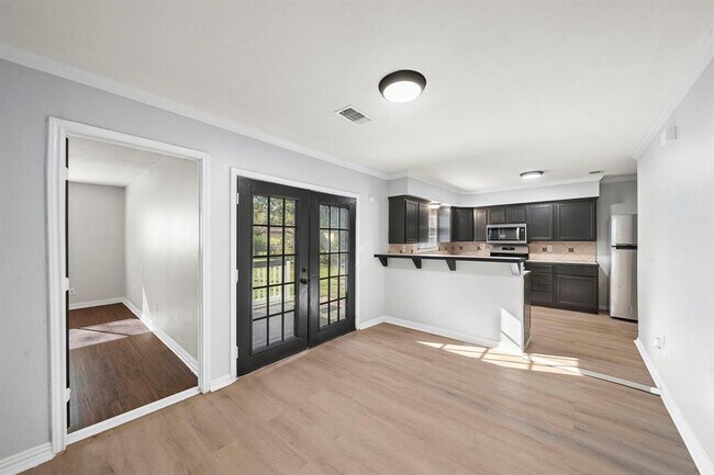 Foto del edificio - 2715 Cedar Dr