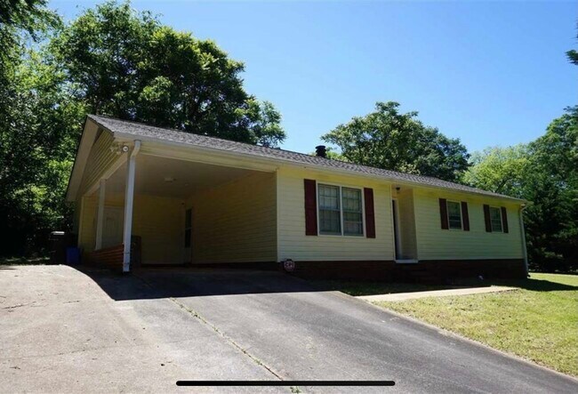 Building Photo - 405 Thomas St