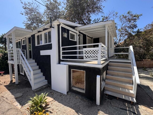 Photo - 3927 Las Flores Canyon Rd (Malibu, CA) Apartments