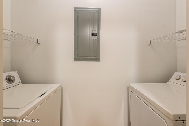 Foto del edificio - 6411 Borasco Dr