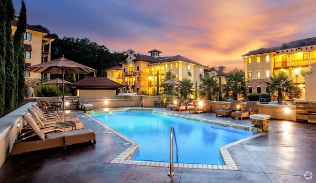 Pool View - Chenal Woods