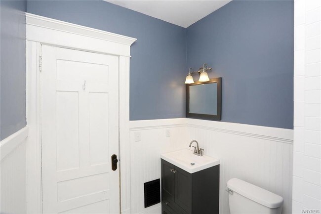 Building Photo - 19 Linwood Terrace