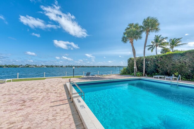 Foto del edificio - 2800 N Flagler Dr