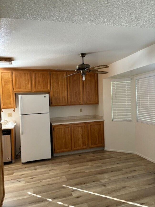 Foto del edificio - Beautiful 4 Bedroom, 3 Bathroom House Available Now!