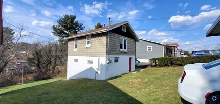 Building Photo - 102 Lauren Ave