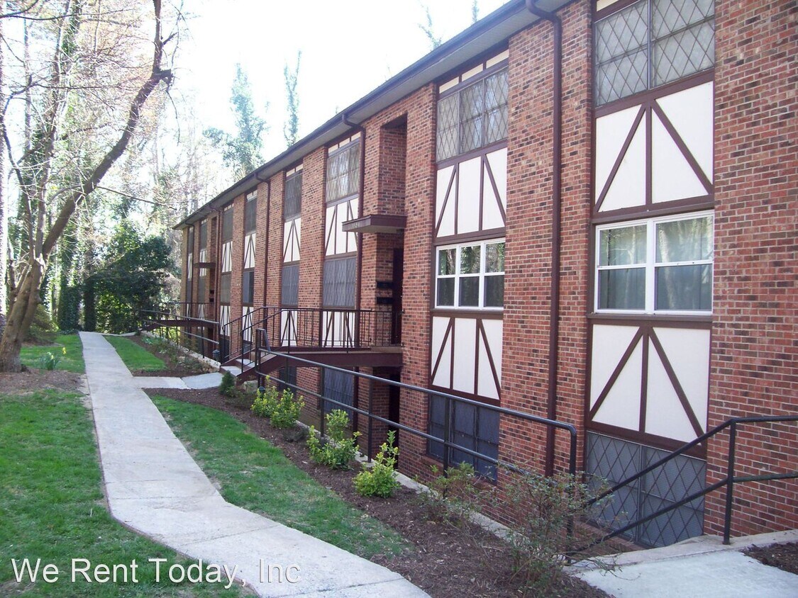 Foto principal - 2 br, 1.5 bath House - 1826-E N. Elm Street